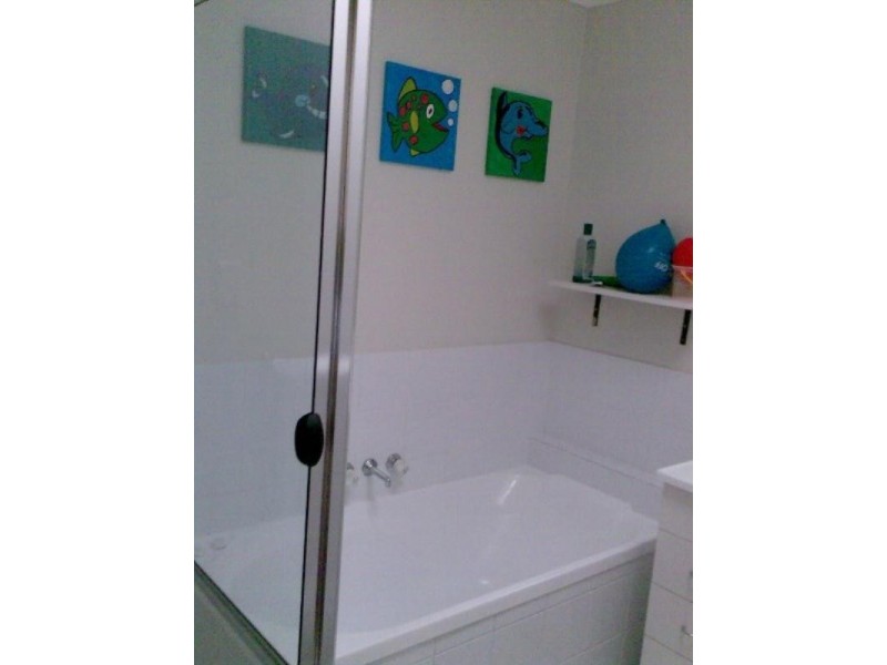 Pacific Pines QLD 4211