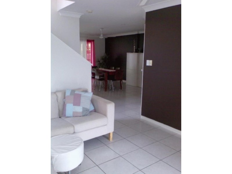 Pacific Pines QLD 4211