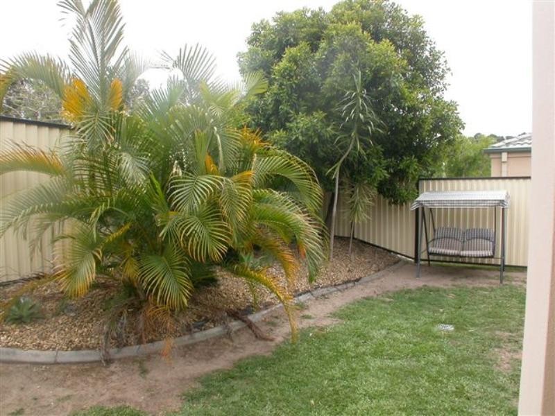 9 Madasin Close, Arundel QLD 4214