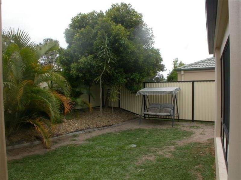 9 Madasin Close, Arundel QLD 4214