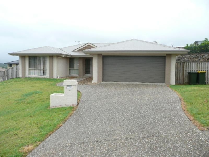16 Tallow Street, Pacific Pines QLD 4211