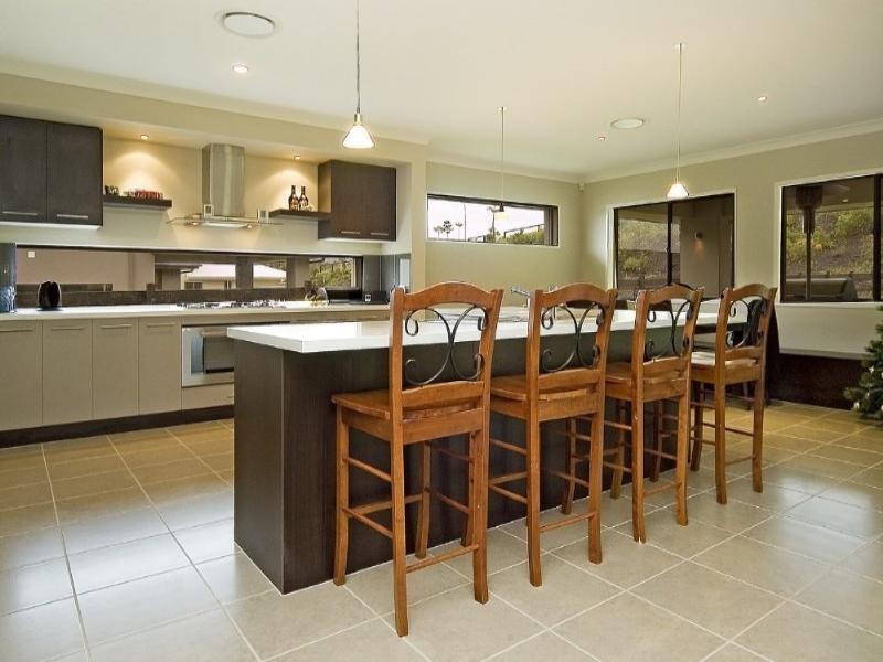 9 Meadow Court, Maudsland QLD 4210