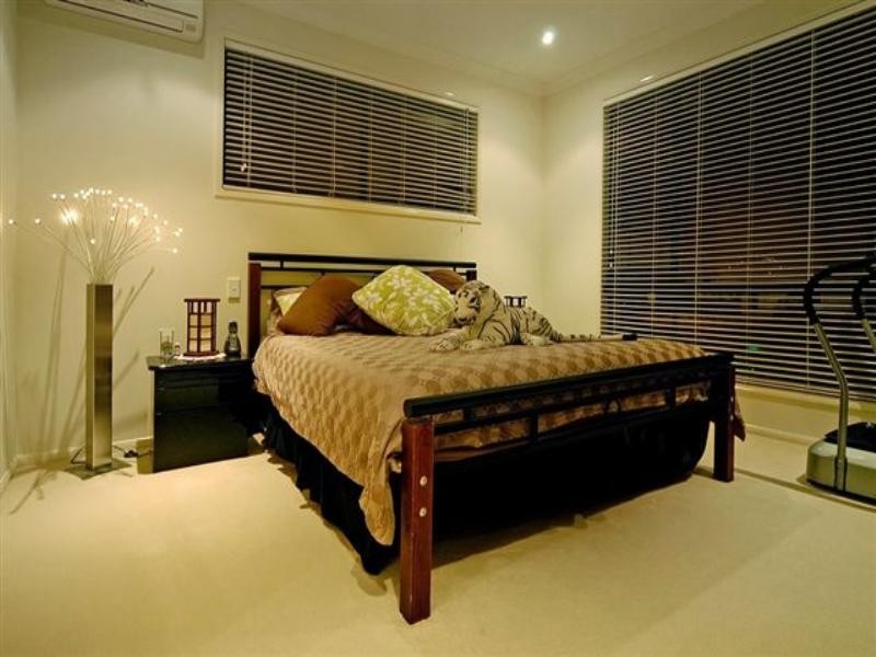 30 Yamba Street, Pacific Pines QLD 4211