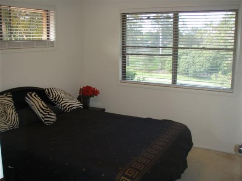 8 The Promontory, Helensvale QLD 4212