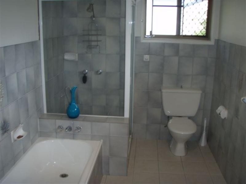 8 The Promontory, Helensvale QLD 4212