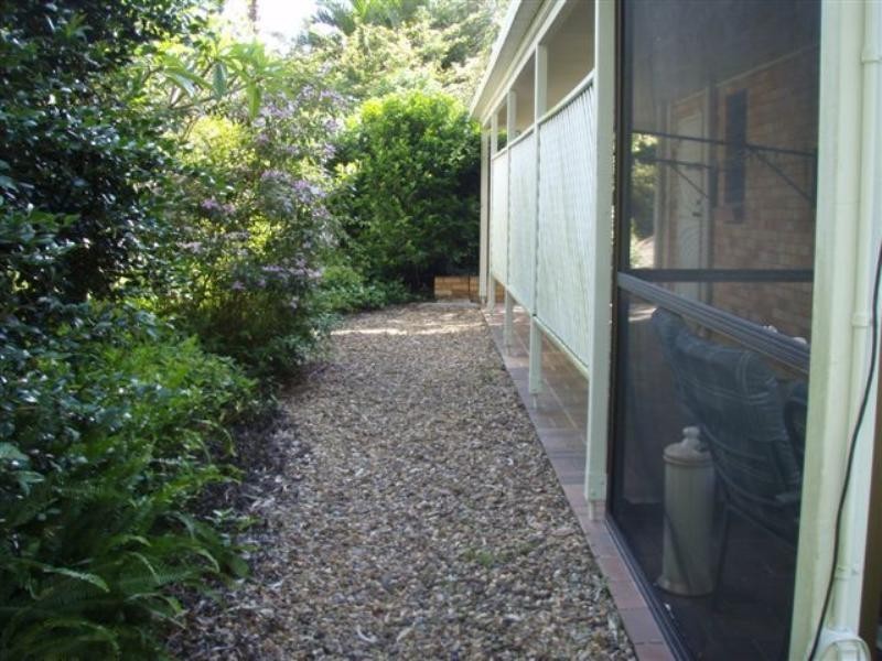 8 The Promontory, Helensvale QLD 4212