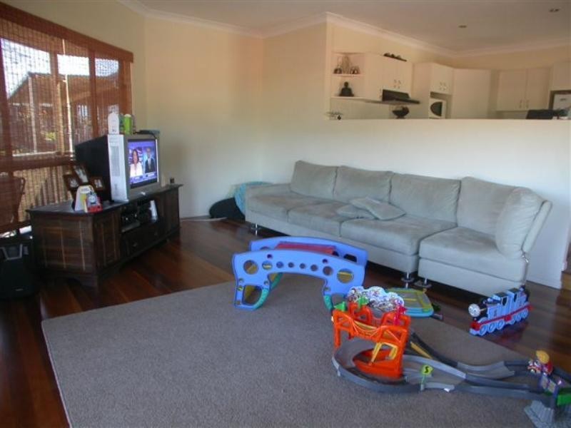 Pacific Pines QLD 4211