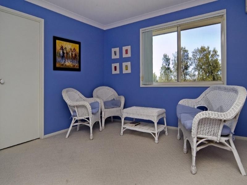 30 Gippsland Drive, Helensvale QLD 4212