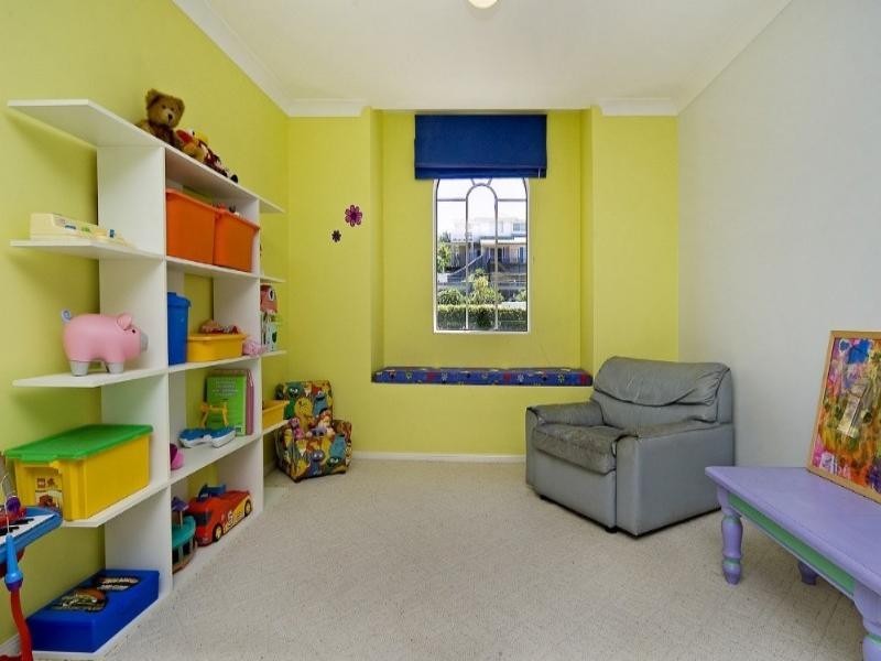 30 Gippsland Drive, Helensvale QLD 4212