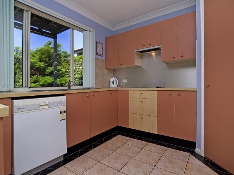 30 Gippsland Drive, Helensvale QLD 4212