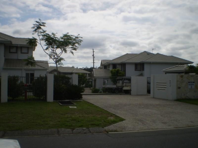 8/1 Carnarvon Court, Oxenford QLD 4210