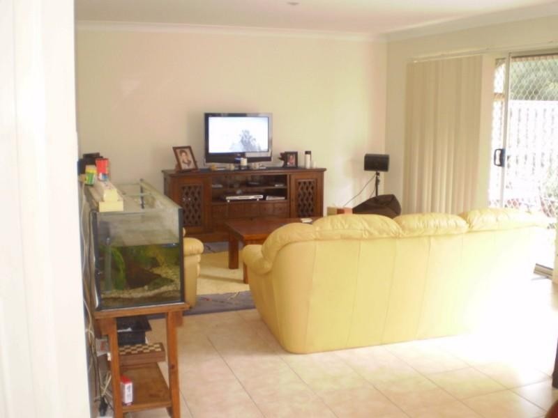 8/1 Carnarvon Court, Oxenford QLD 4210