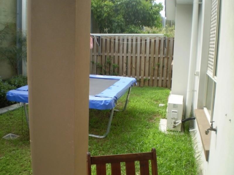 8/1 Carnarvon Court, Oxenford QLD 4210