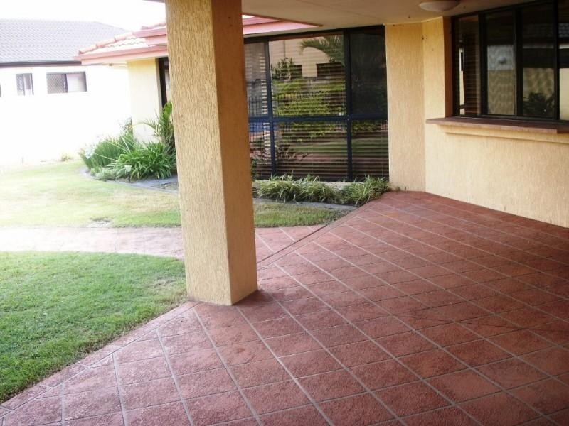 48 Audrey Avenue, Helensvale QLD 4212