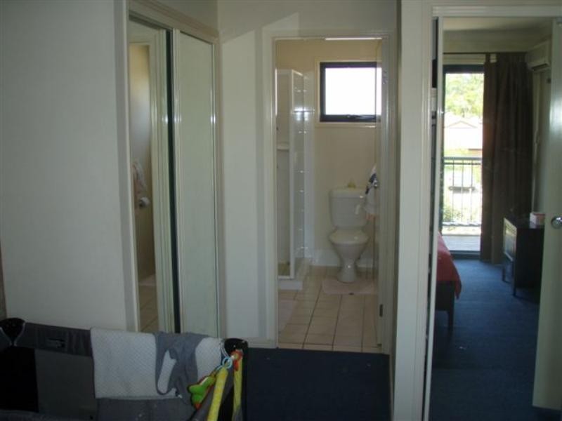 9/1 Pinecrest Court, Oxenford QLD 4210