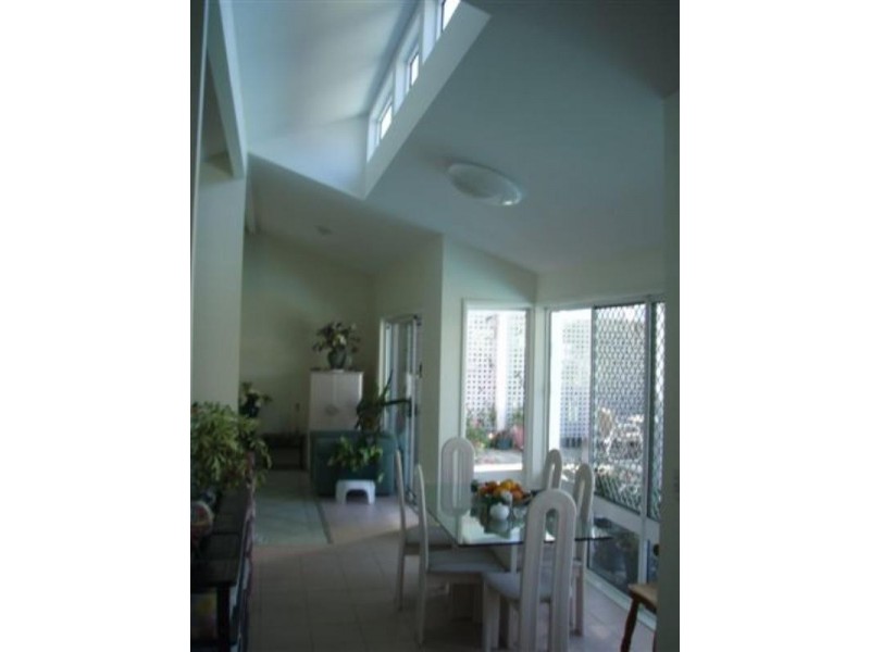 6 The Promontory, Helensvale QLD 4212