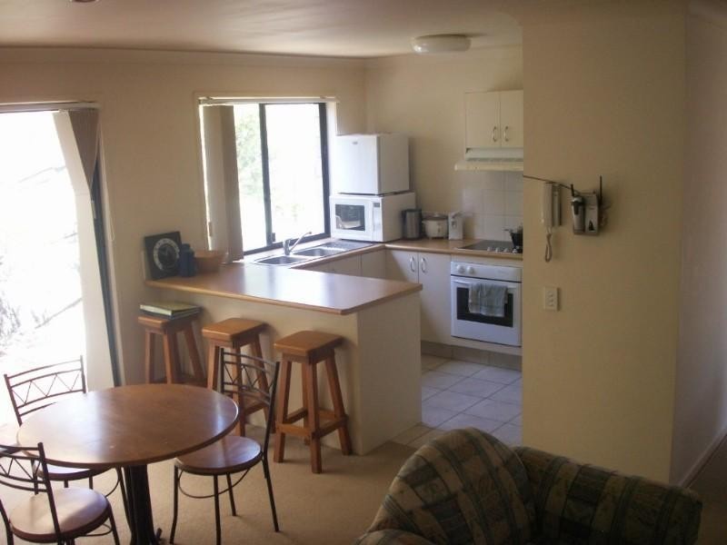 56/24 Amsonia Court, Arundel QLD 4214