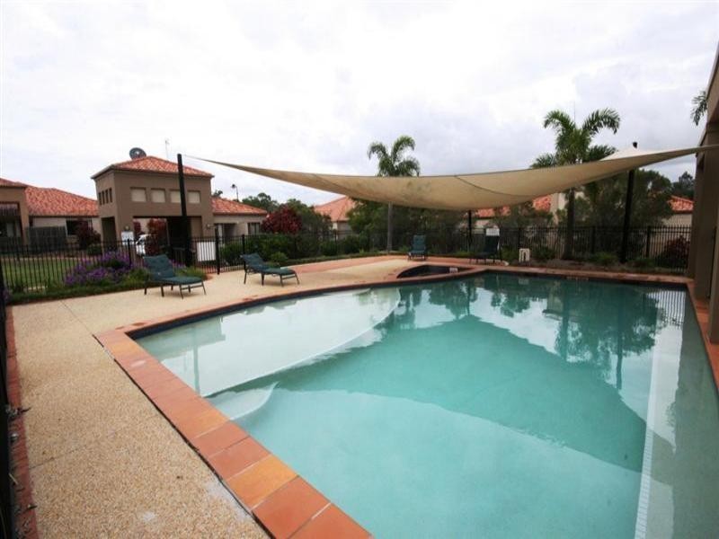 56/24 Amsonia Court, Arundel QLD 4214