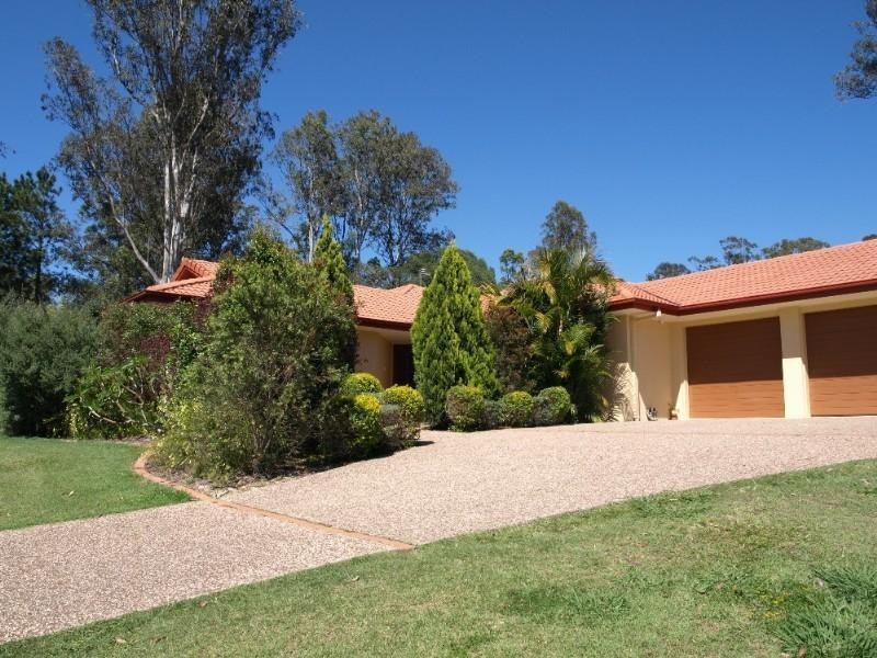 23 Howard Hughes Court, Maudsland QLD 4210