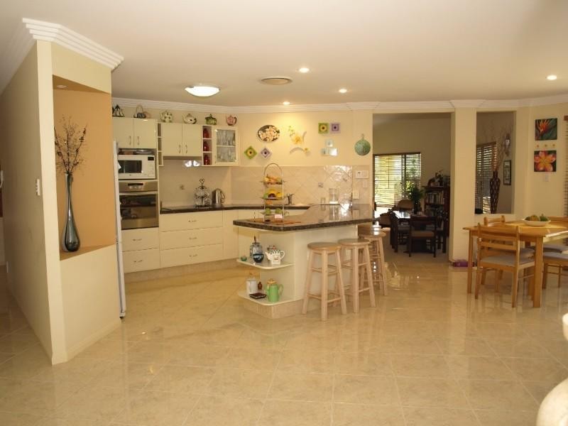 23 Howard Hughes Court, Maudsland QLD 4210