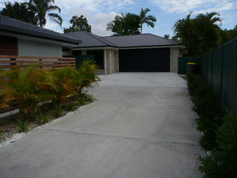 10 Wilmington Court, Helensvale QLD 4212