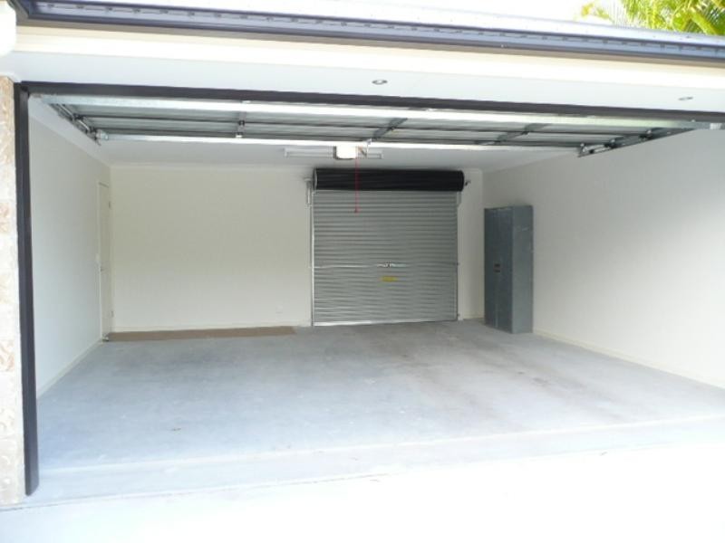 10 Wilmington Court, Helensvale QLD 4212