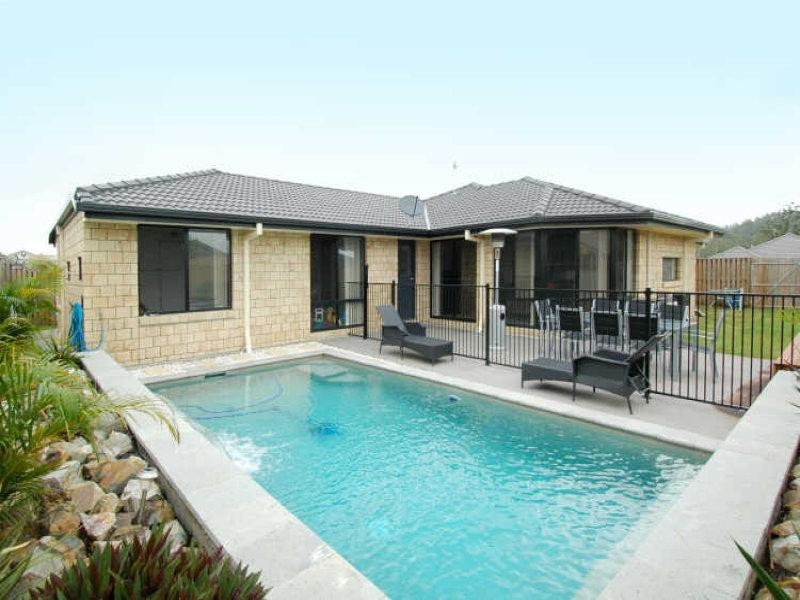 2 Burr Court, Pacific Pines QLD 4211