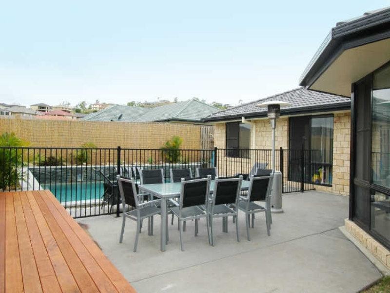 2 Burr Court, Pacific Pines QLD 4211