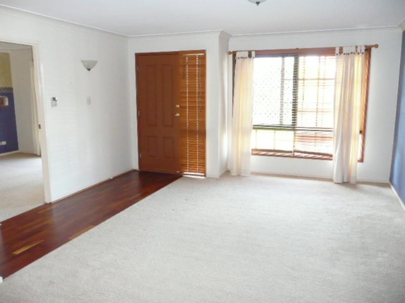 21 Dalby Court, Helensvale QLD 4212