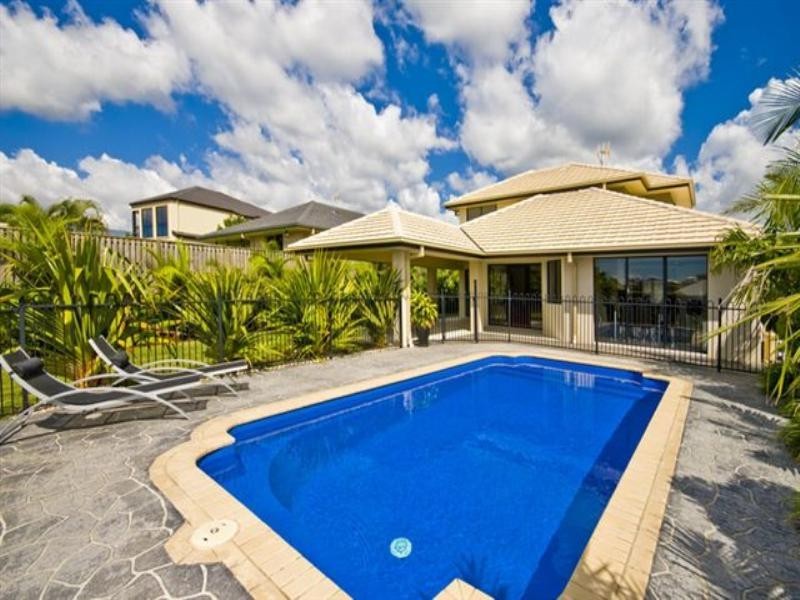 27 Mellum Circuit, Pacific Pines QLD 4211