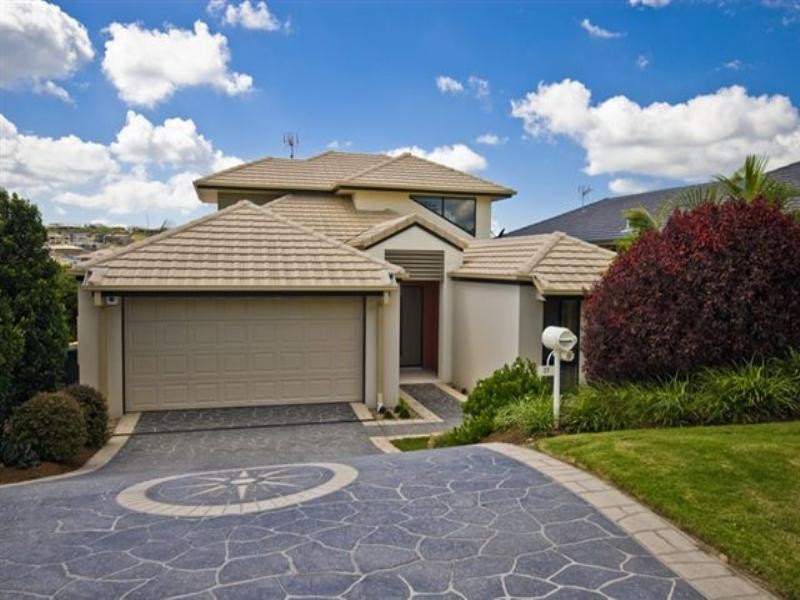 27 Mellum Circuit, Pacific Pines QLD 4211
