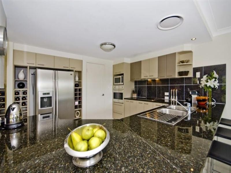 27 Mellum Circuit, Pacific Pines QLD 4211