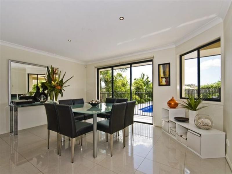 27 Mellum Circuit, Pacific Pines QLD 4211