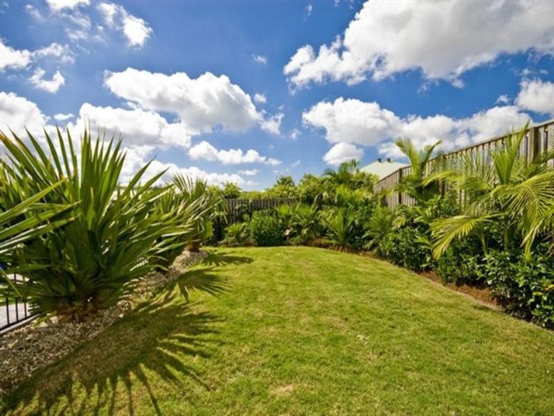 27 Mellum Circuit, Pacific Pines QLD 4211