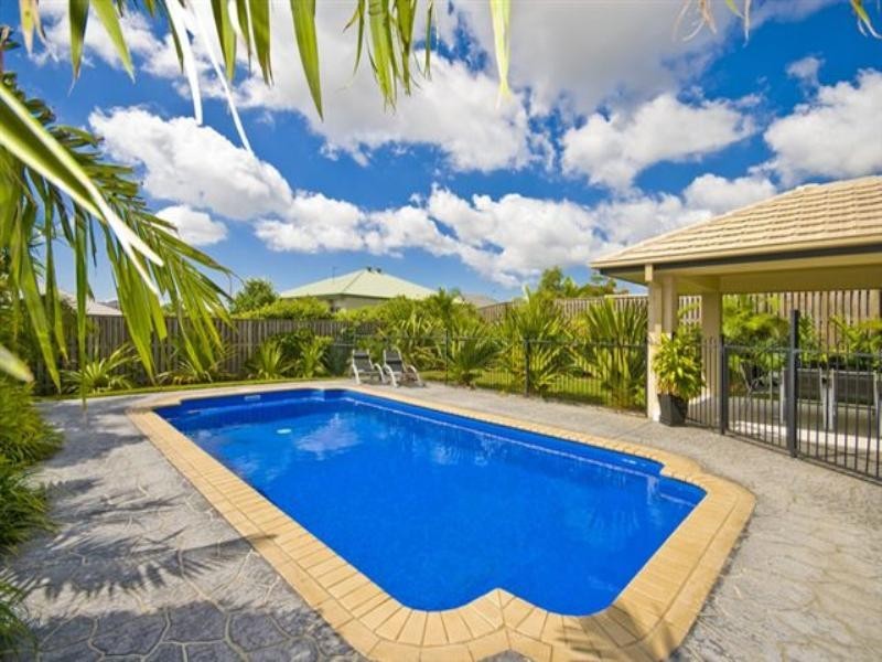 27 Mellum Circuit, Pacific Pines QLD 4211