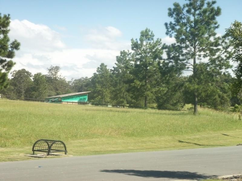 7 Summer Hill Crescent, Maudsland QLD 4210