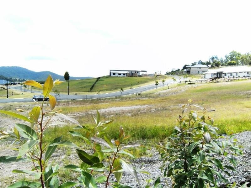 7 Summer Hill Crescent, Maudsland QLD 4210