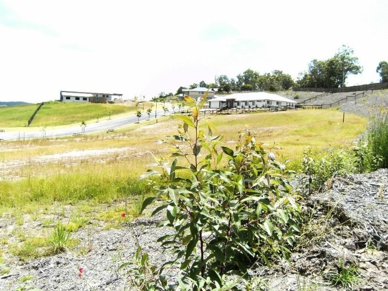 7 Summer Hill Crescent, Maudsland QLD 4210