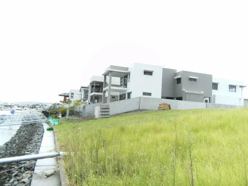 24 Quayside Drive, Helensvale QLD 4212