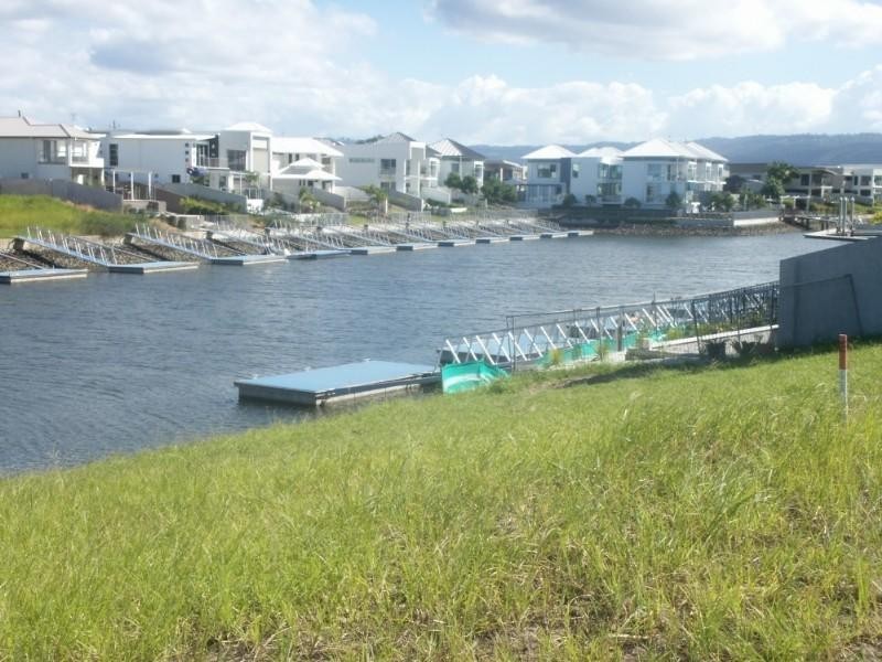 24 Quayside Drive, Helensvale QLD 4212