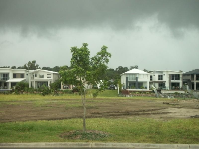 24 Quayside Drive, Helensvale QLD 4212