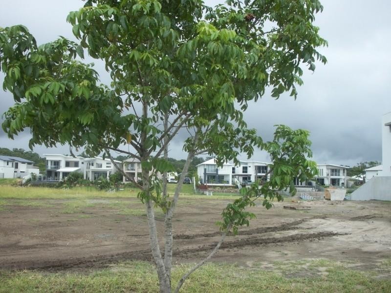 24 Quayside Drive, Helensvale QLD 4212