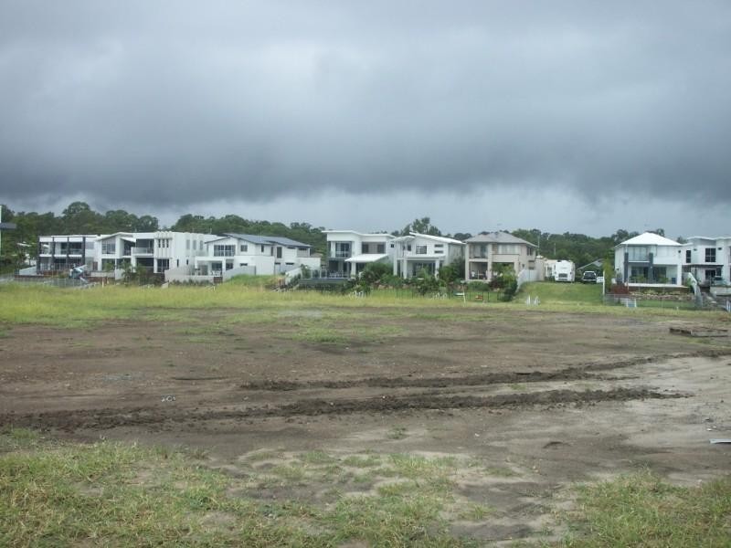 24 Quayside Drive, Helensvale QLD 4212