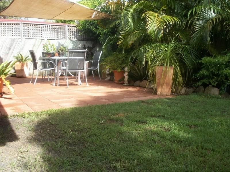 1/46 Kangaroo Avenue, Coombabah QLD 4216