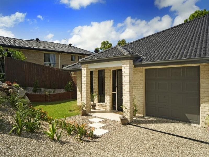 1/16 Penrhyn Street, Pacific Pines QLD 4211