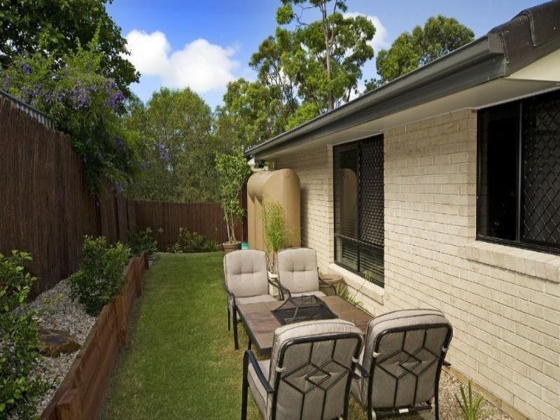 1/16 Penrhyn Street, Pacific Pines QLD 4211