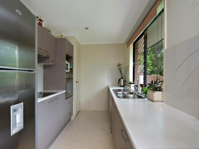 1/16 Penrhyn Street, Pacific Pines QLD 4211