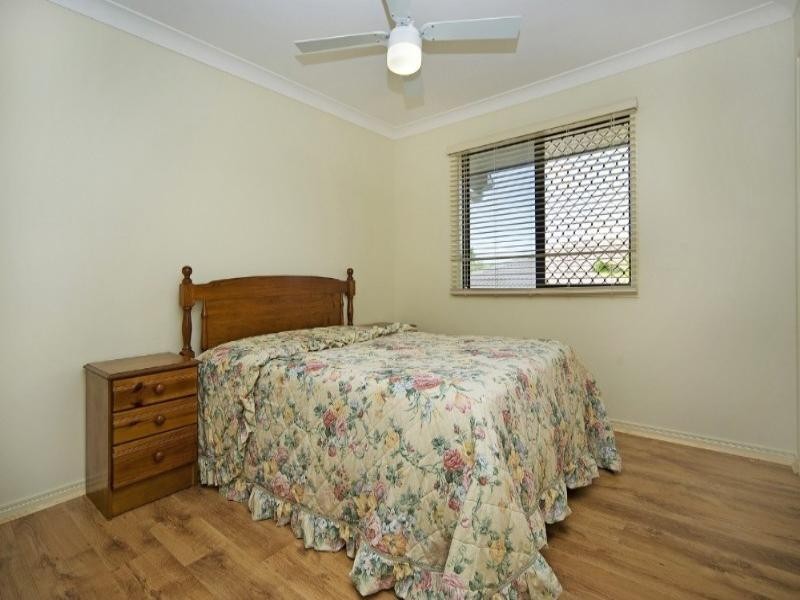 2/16 Penrhyn Street, Pacific Pines QLD 4211