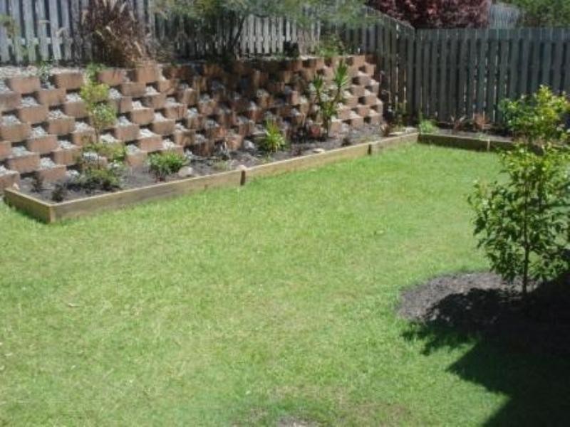 Pacific Pines QLD 4211