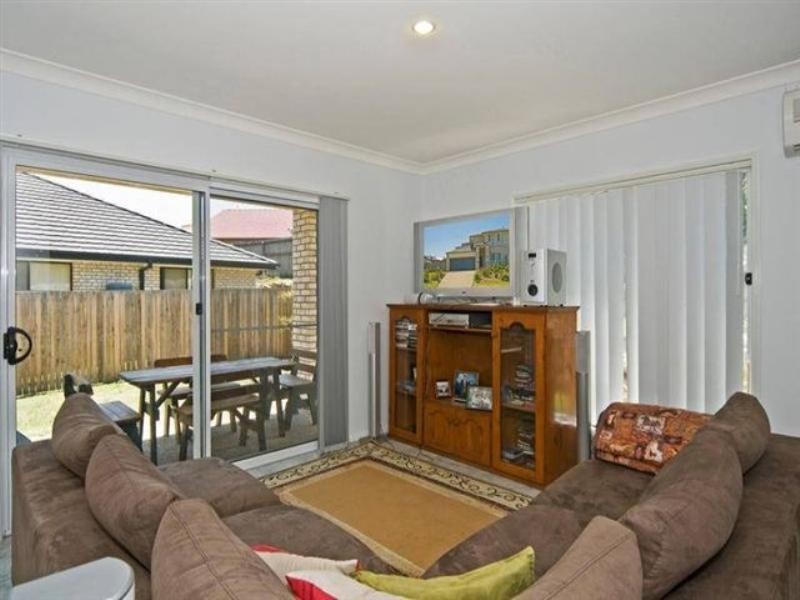 1/2 Macdonald Avenue, Upper Coomera QLD 4209